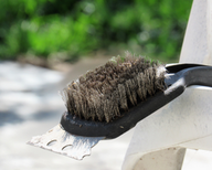 Wire grill brush
