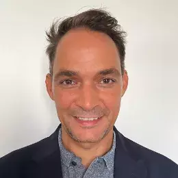 Expert