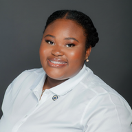 Alexis Kador headshot